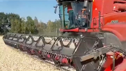 世界三大顶级拖拉机耕地比赛谁会赢