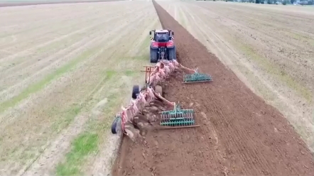 拖拉机天花板，这不比法拉利拉风？