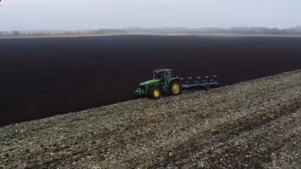 见过立标奔驰，见过立标约翰迪尔吗