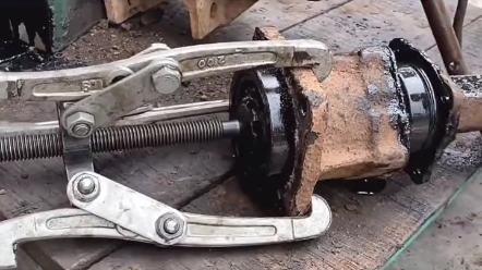 老旧拖拉机变速箱修复，这才是真正的手艺人