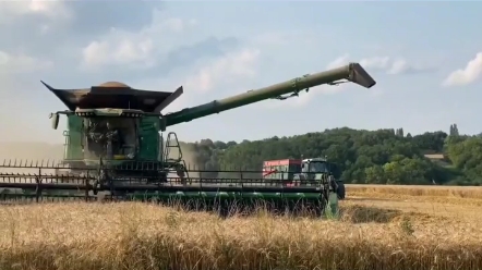 国内农机企业如何追赶农机巨人约翰迪尔