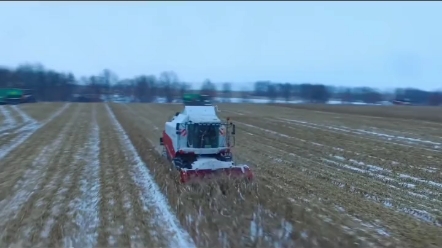 2022年买收割机怎样做，还能提高自己的收益