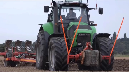 道依茨法尔拖拉机牵引翻转犁 您看看怎么样