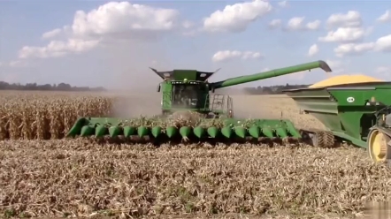 超级收割机#现代化农机 #农业机械 #联合收割机