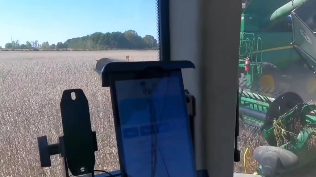 给我一台克拉斯联合收获机，我能收割整个地球。