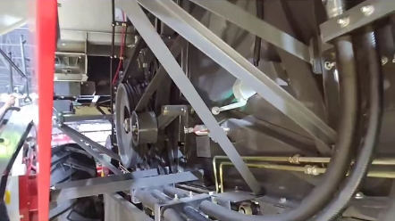 青岛农机展春雨MCH-80来了，来和我一起看看这霸气机身