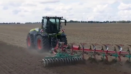 搭载奔驰发动机，还可以变形的拖拉机你见过吗？克拉斯( CLA