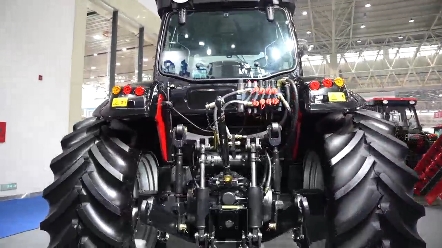 东风农机2304DP型拖拉机#拖拉机 #农业机械 #大马力拖