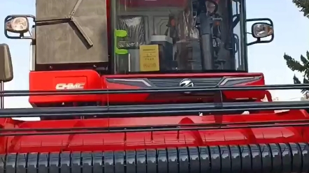 你能使用的 堪比国外作业效率花生收获机来了 国内顶尖产品中联