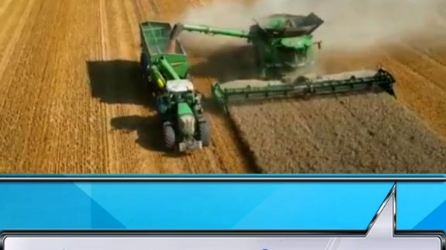 大型谷物联合收割机约翰迪尔