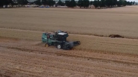 消逝的农机品牌四大国营联合收割机厂