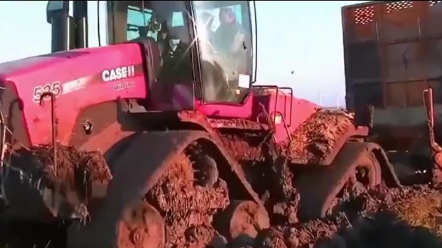 凯斯535全履带拖拉机 是牵引力不够还是履带不好使 像极了毛