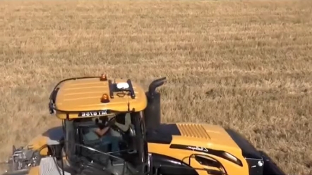 十大拖拉机之7，挑战者MT857E，性能怪兽履带机